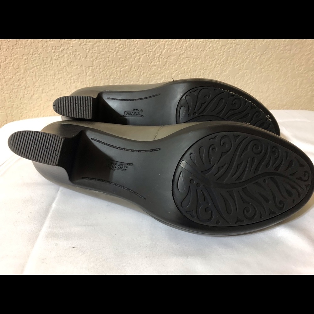 NWB Earth Tamara Paddle Insole Heels Sz7 - Picture 5 of 7